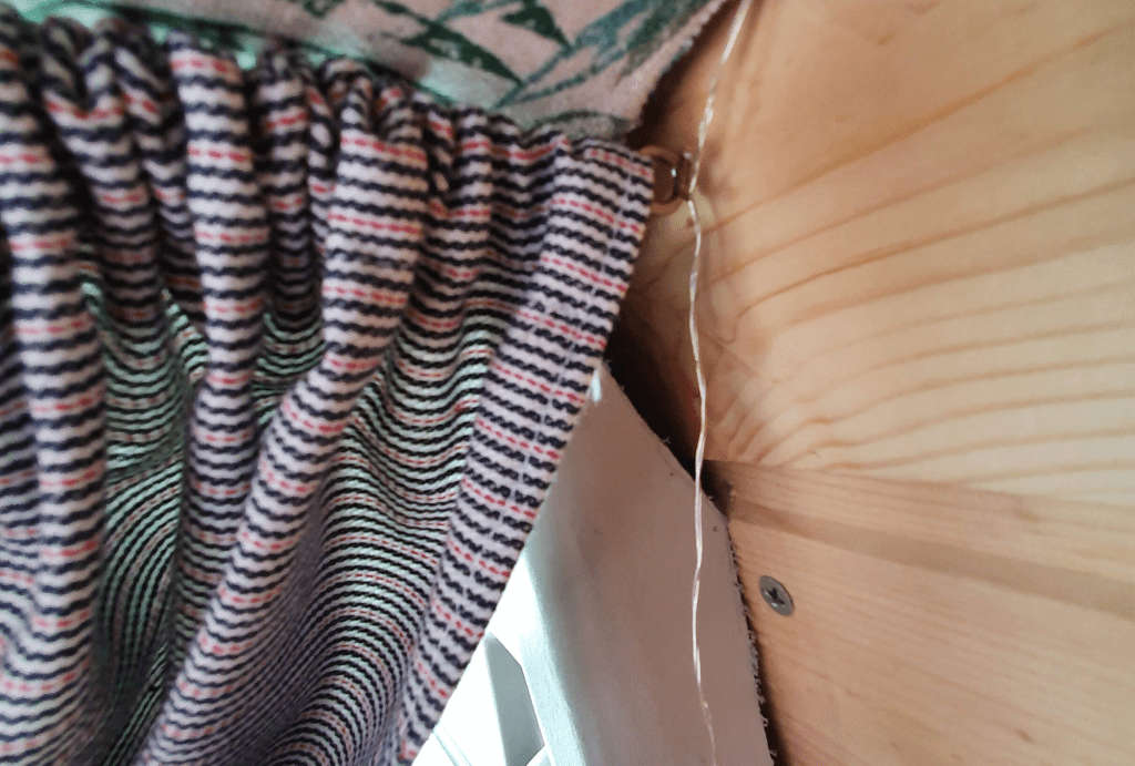 100均diy 海外で流行ってる車中泊用カーテン自作の仕方大公開 Bappa Shota